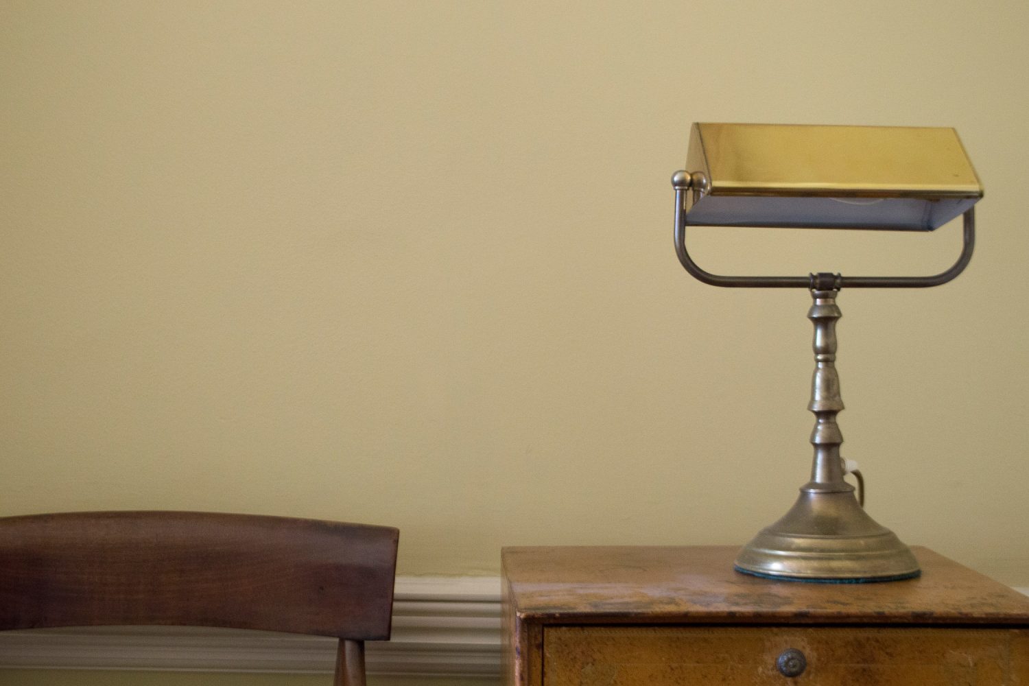 5 Stone Buildings - Desk lamp